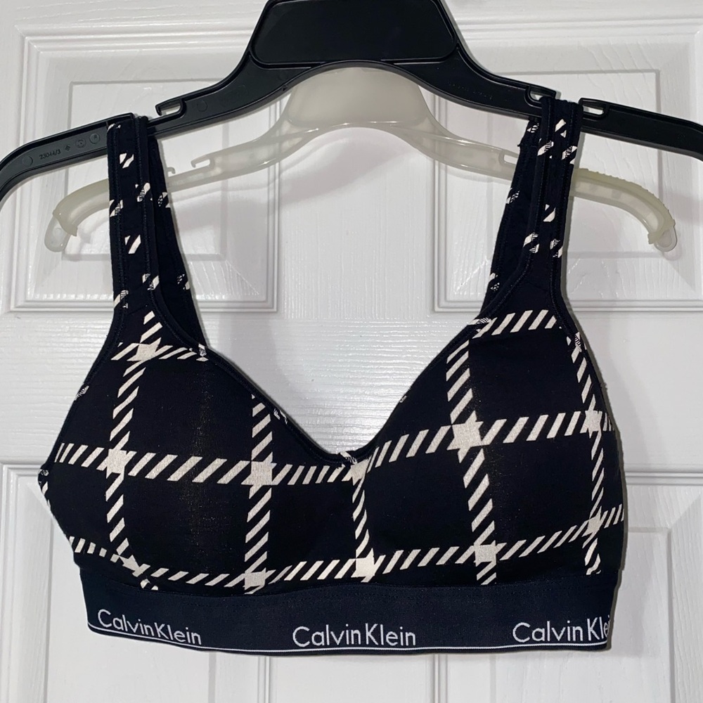 Calvin Klein sportsbra